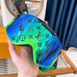 Louis Vuitton Ski Goggles with Monogram